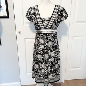 NWOT LOFT Black & White Floral Empire Waist Dress Size 2